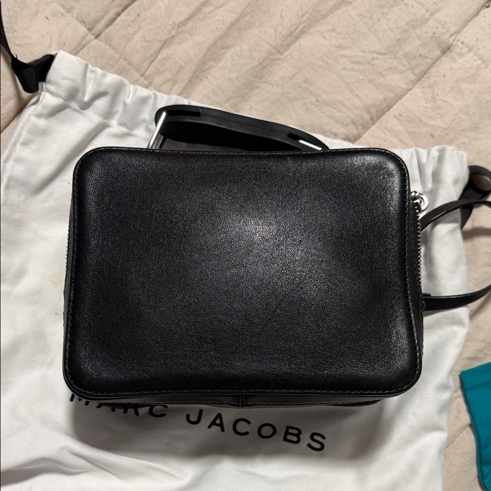 Marc Jacobs The Box black leather crossbody bag - Picture 7 of 7
